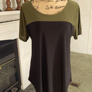 Cute top with back detail